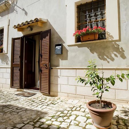 Ferienwohnung Il Dammuso Nel Vicolo Scicli Zimmer foto